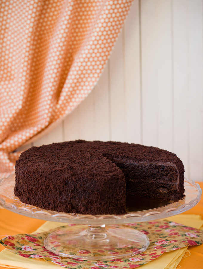 Старомодный шоколадный торт (П. Г. Вудхаус. «Дева в беде»)